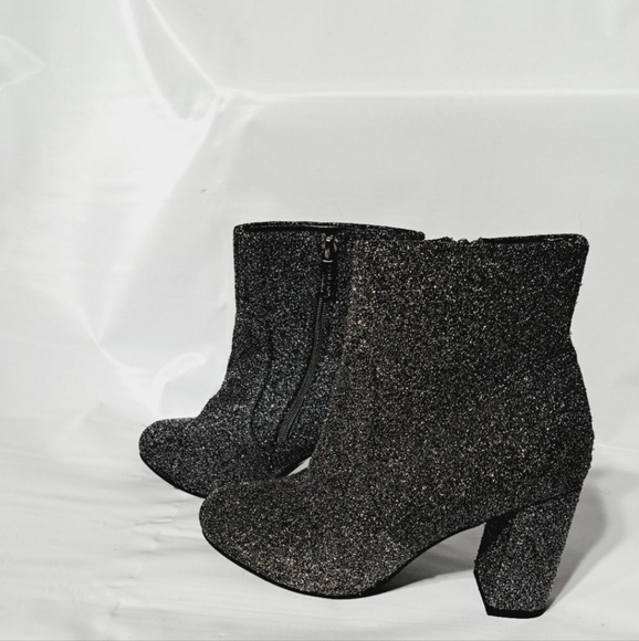 Set - Picture 4 of 8